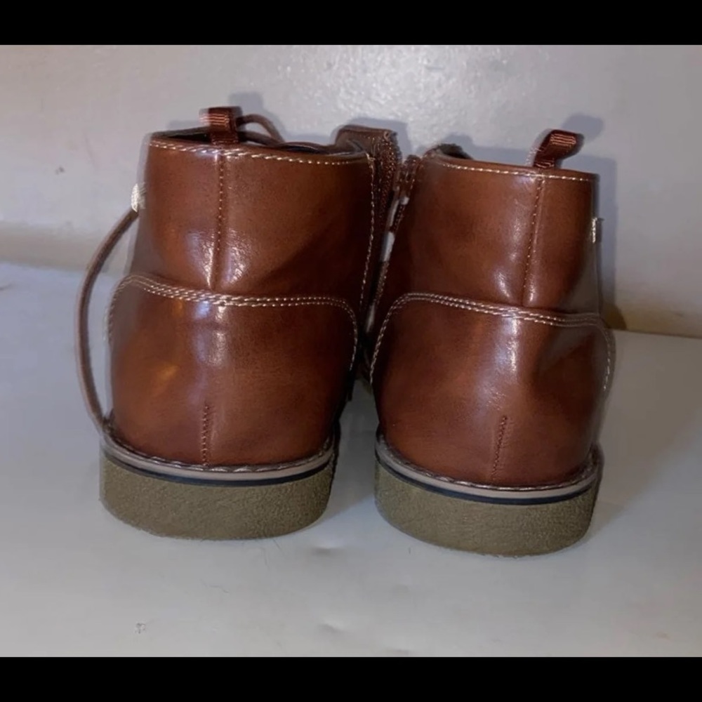 Dress shoes